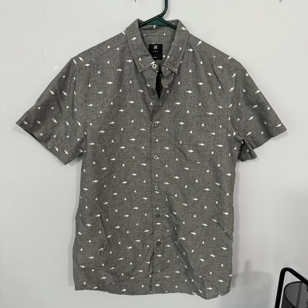 Visive Shark and Fin Print Button Down Shirt Men's Size Small Short Sleeves